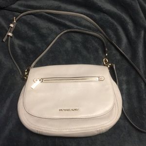 Michael Kors purse. Brand new never been used .